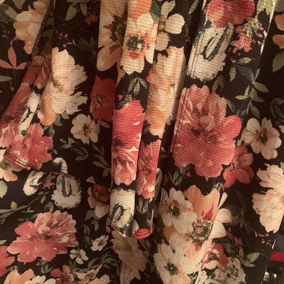 Floral dress/romper - Picture 3 of 5